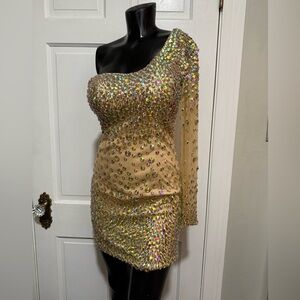 Nude Rhinestone Pageant Formal Homecoming Prom Long Sleeve Dress Size 4 Beige